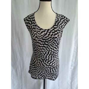 Kasper Separates Black White Abstract Print Cap Sleeve Top - Size‎ S